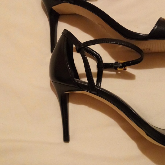 Michael Kors Simone Mid Heels - Picture 7 of 7